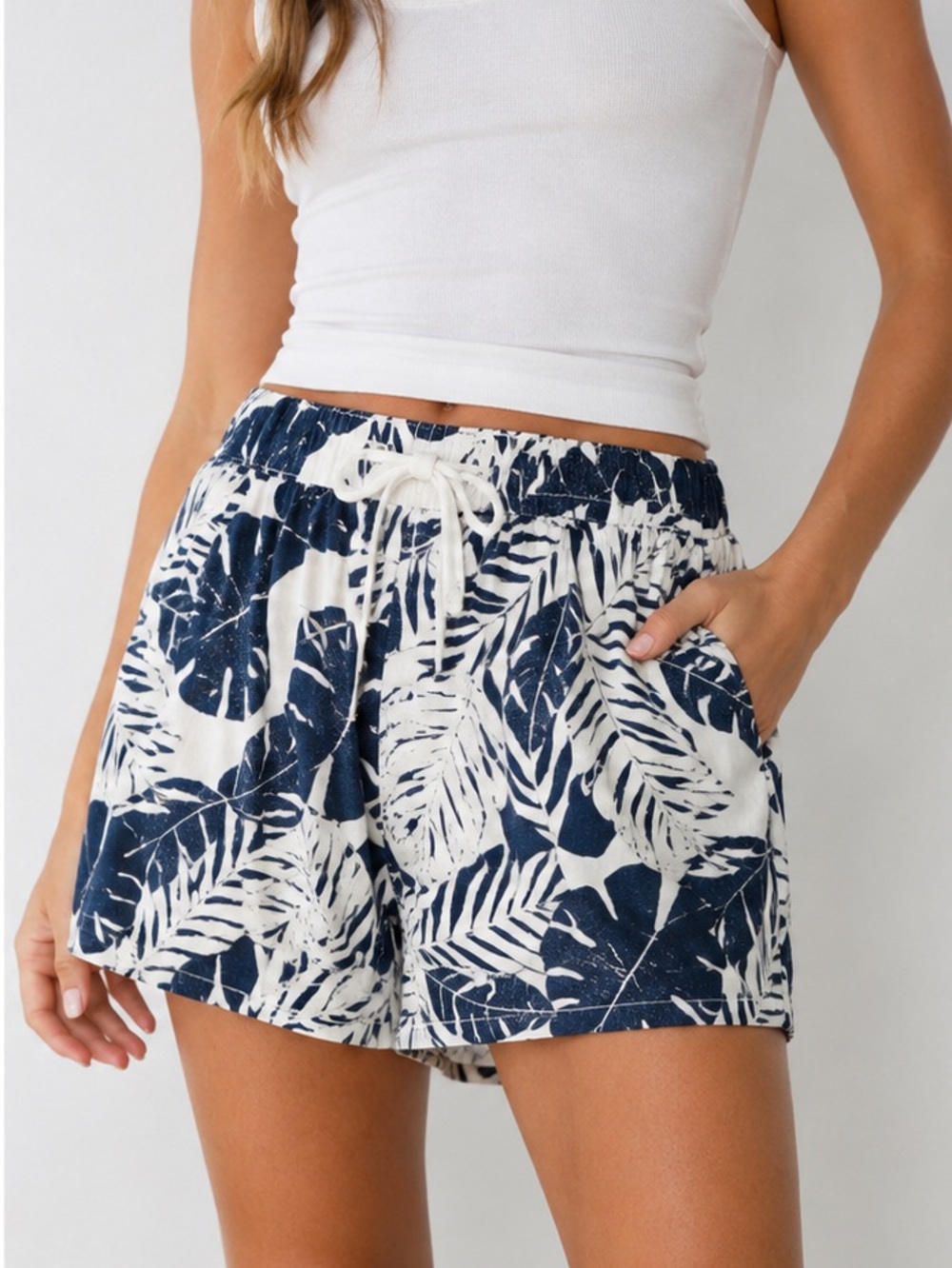 Nautica Linen Blend Tropical Leaf Print Drawstring Shorts Womens Large